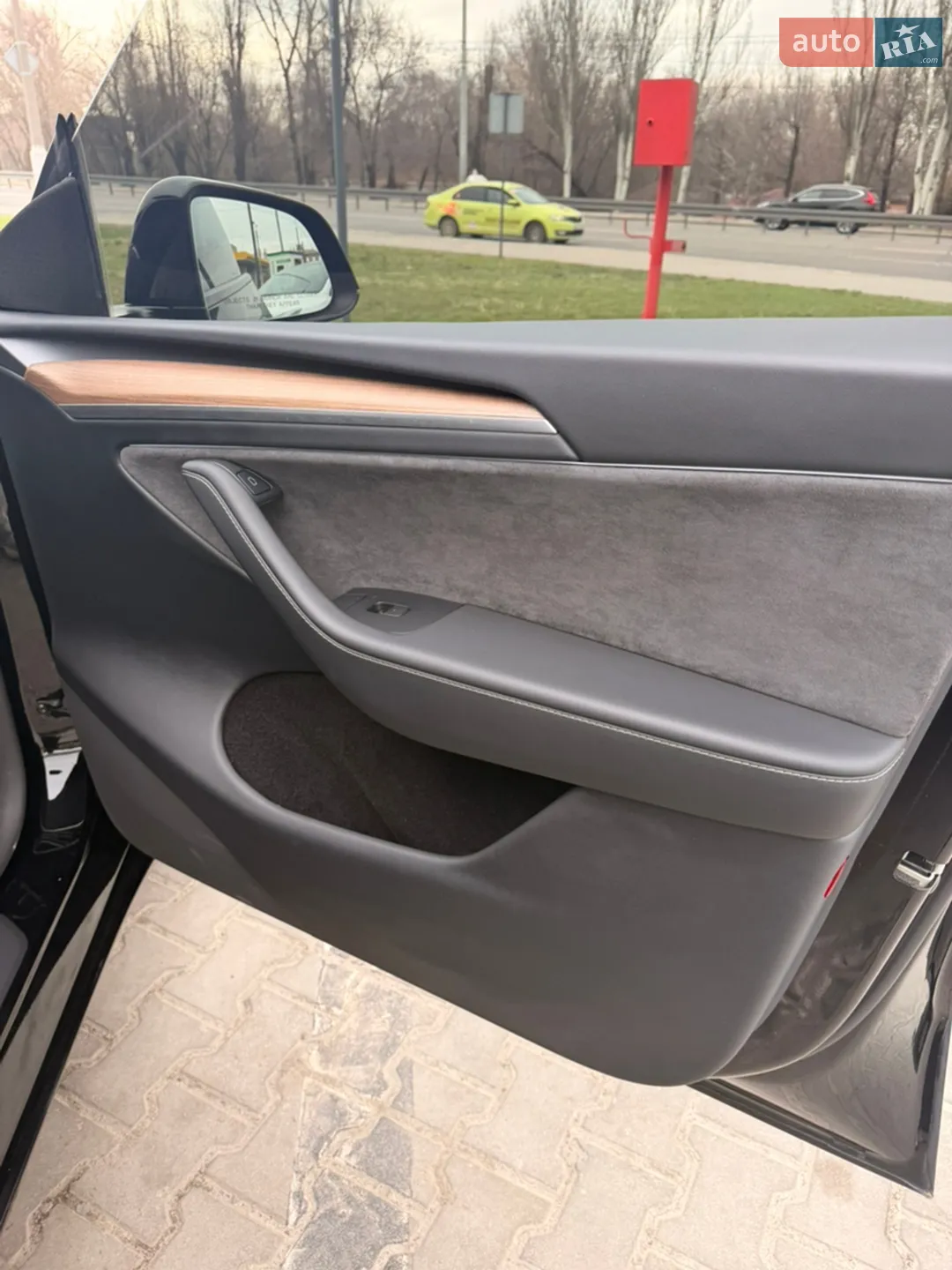 2023 Tesla Model Y - мініатюра 9