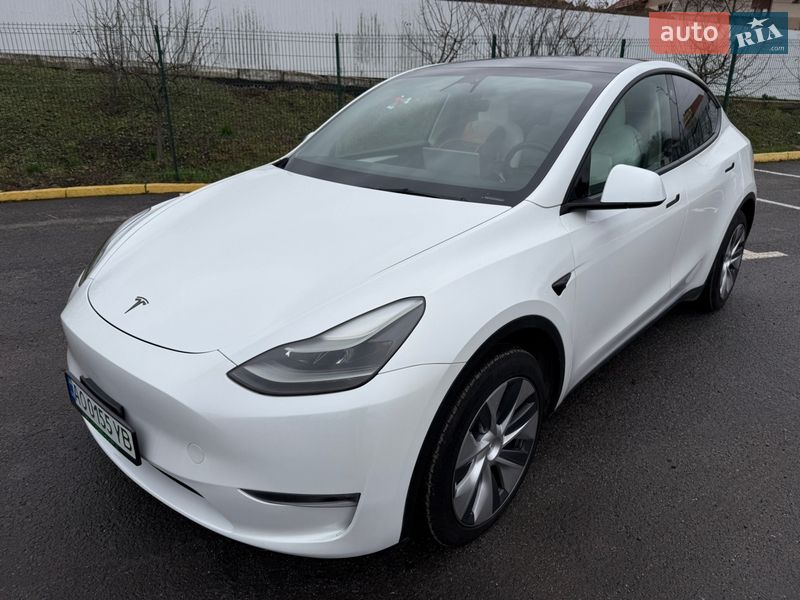 Внедорожник / Кроссовер Tesla Model Y 2022 в Ужгороде фото 5 Внедорожник / Кроссовер Tesla Model Y 2022 в Ужгороде