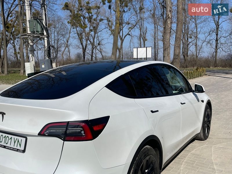 Внедорожник / Кроссовер Tesla Model Y 2022 в Львове