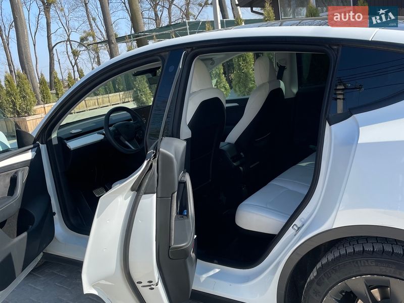 Внедорожник / Кроссовер Tesla Model Y 2022 в Львове