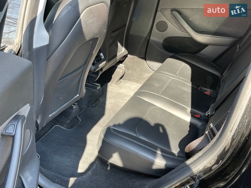 Внедорожник / Кроссовер Tesla Model Y 2023 в Новояворовске фото 17 Внедорожник / Кроссовер Tesla Model Y 2023 в Новояворовске