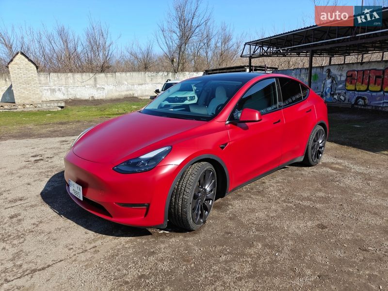 Внедорожник / Кроссовер Tesla Model Y 2023 в Лозовой