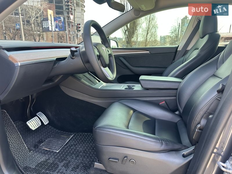 Внедорожник / Кроссовер Tesla Model Y 2023 в Харькове