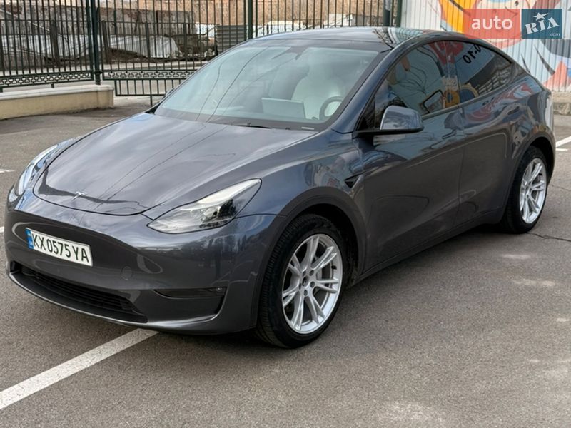 Внедорожник / Кроссовер Tesla Model Y 2023 в Харькове