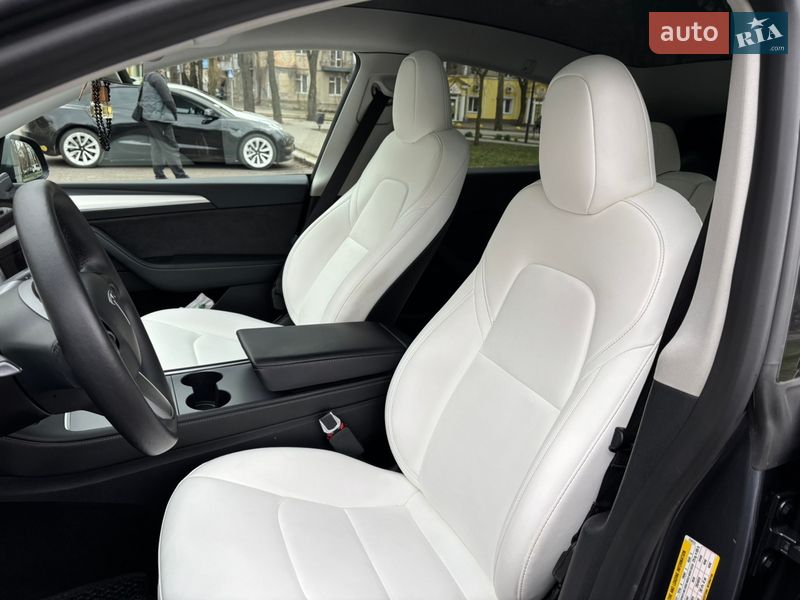 Внедорожник / Кроссовер Tesla Model Y 2023 в Николаеве