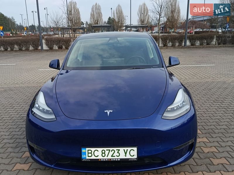 Внедорожник / Кроссовер Tesla Model Y 2021 в Киеве