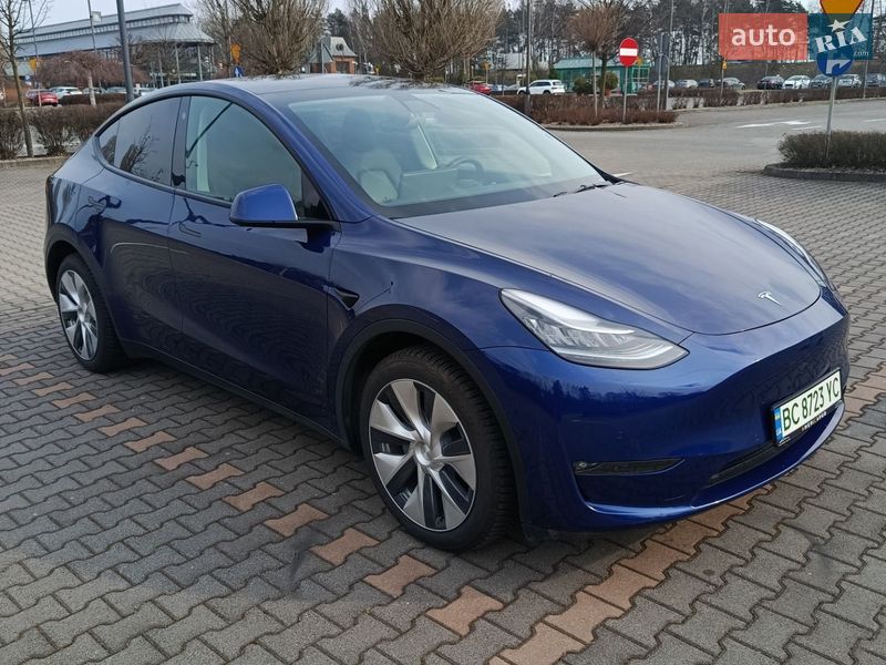 Внедорожник / Кроссовер Tesla Model Y 2021 в Киеве