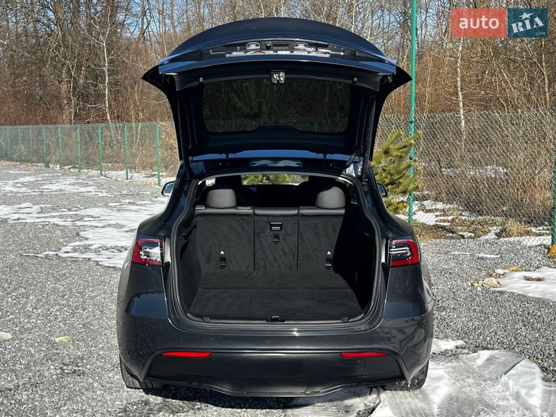 Внедорожник / Кроссовер Tesla Model Y 2024 в Львове