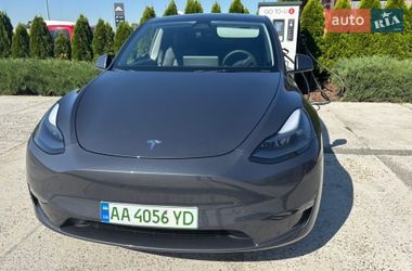 Позашляховик / Кросовер Tesla Model Y 2023 в Києві