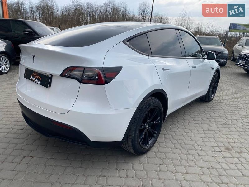 Позашляховик / Кросовер Tesla Model Y 2023 в Львові фото 7 Позашляховик / Кросовер Tesla Model Y 2023 в Львові
