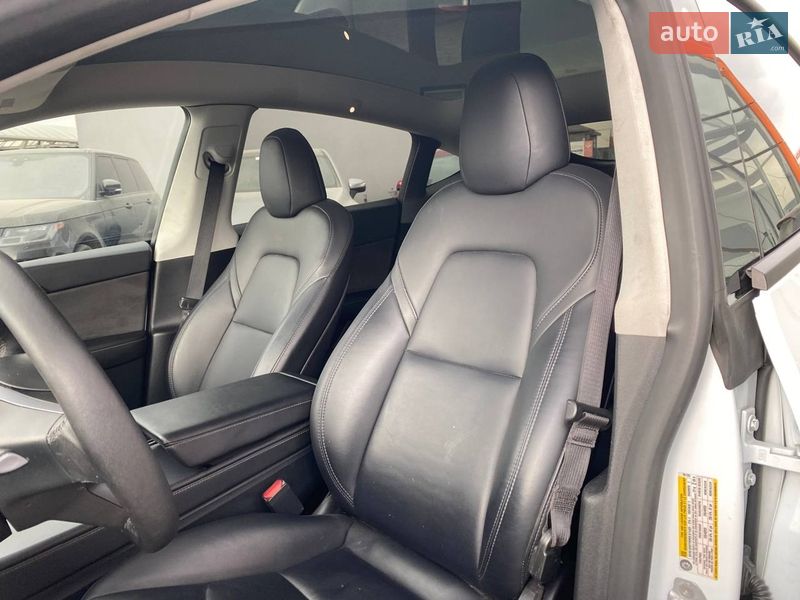 Позашляховик / Кросовер Tesla Model Y 2023 в Львові фото 16 Позашляховик / Кросовер Tesla Model Y 2023 в Львові