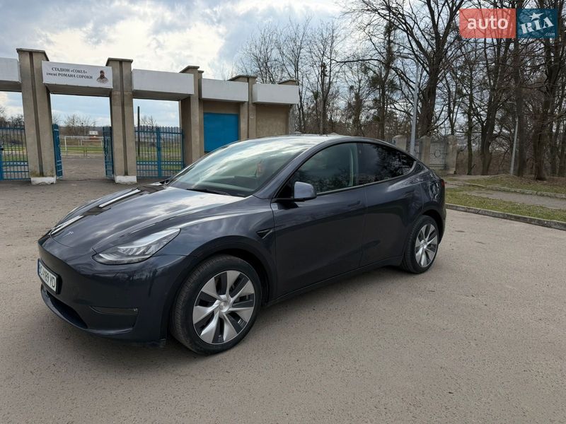 Внедорожник / Кроссовер Tesla Model Y 2021 в Золочеве фото 3 Внедорожник / Кроссовер Tesla Model Y 2021 в Золочеве