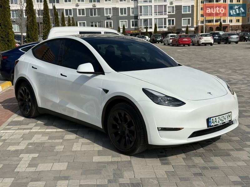 Внедорожник / Кроссовер Tesla Model Y 2023 в Киеве фото 8 Внедорожник / Кроссовер Tesla Model Y 2023 в Киеве