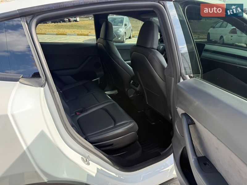 Внедорожник / Кроссовер Tesla Model Y 2023 в Киеве фото 16 Внедорожник / Кроссовер Tesla Model Y 2023 в Киеве
