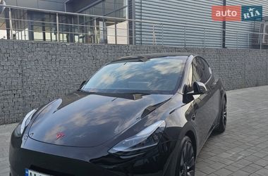 Внедорожник / Кроссовер Tesla Model Y 2023 в Киеве