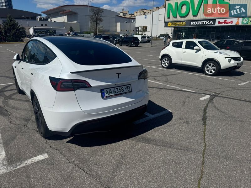 Внедорожник / Кроссовер Tesla Model Y 2022 в Киеве