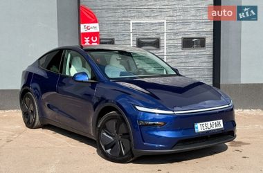Позашляховик / Кросовер Tesla Model Y 2025 в Києві