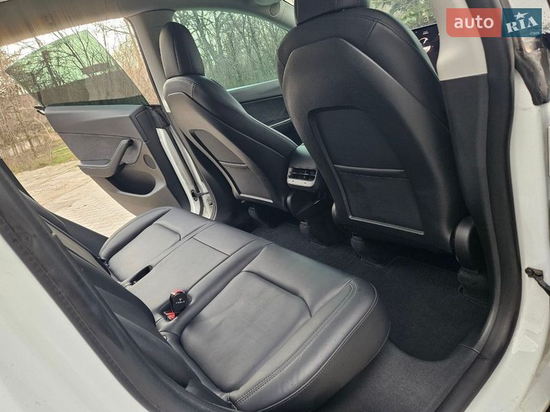 Внедорожник / Кроссовер Tesla Model Y 2022 в Запорожье