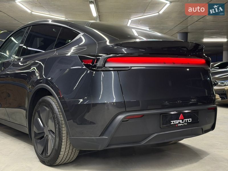 Внедорожник / Кроссовер Tesla Model Y 2025 в Одессе