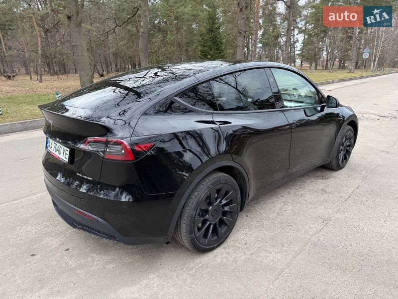Позашляховик / Кросовер Tesla Model Y 2024 в Києві фото 13 Позашляховик / Кросовер Tesla Model Y 2024 в Києві