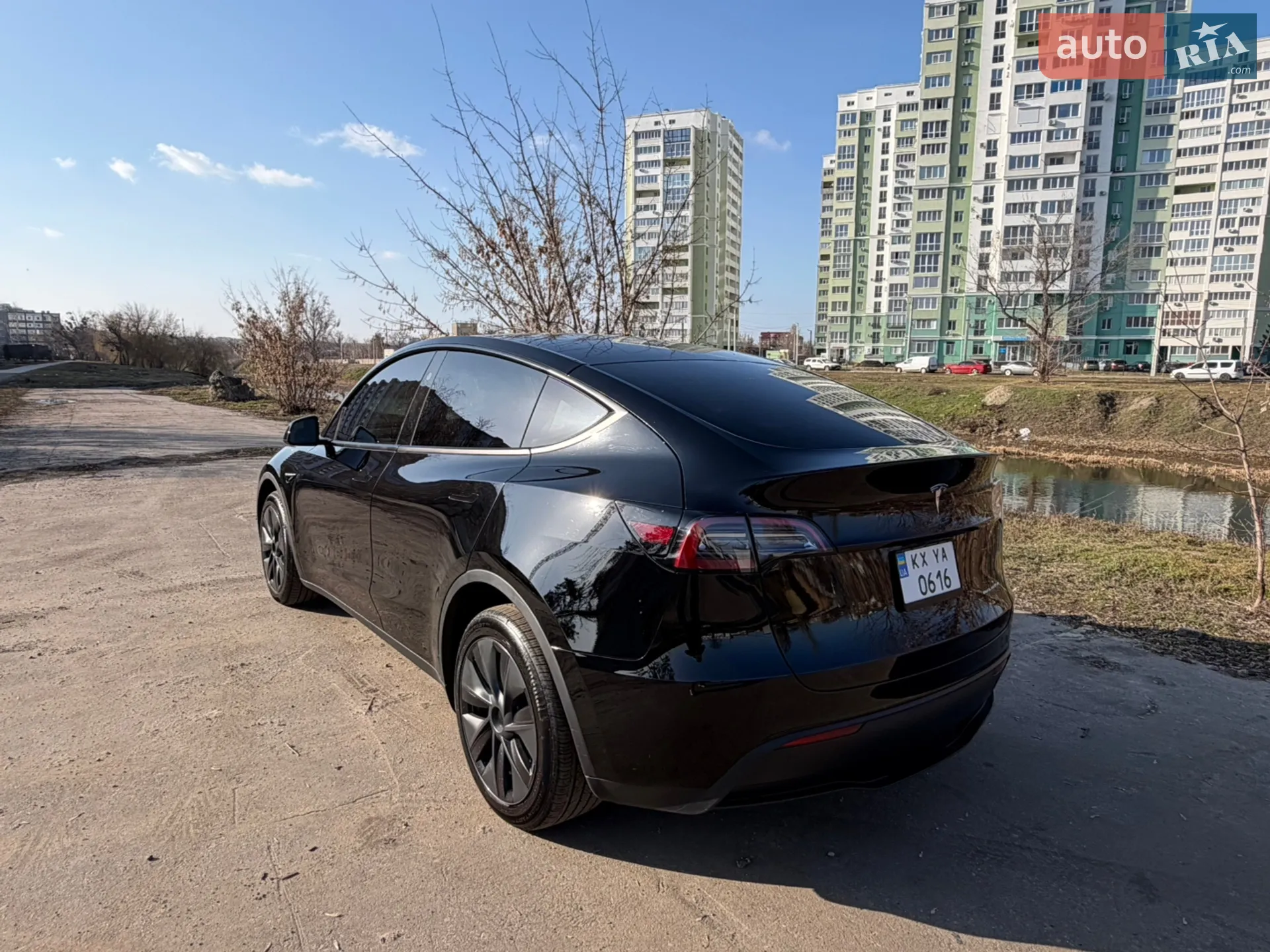 2024 Tesla Model Y - мініатюра 8