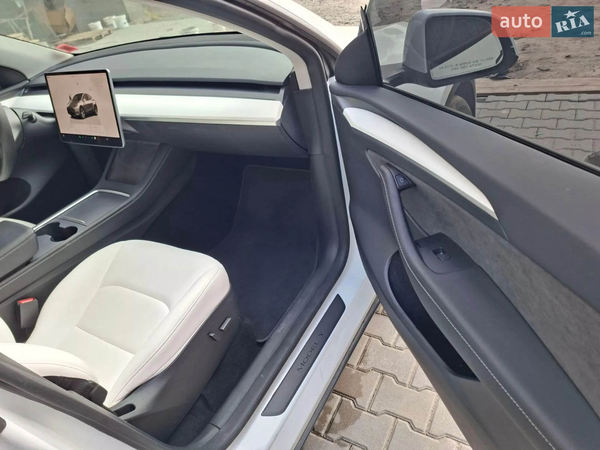 2023 Tesla Model Y - мініатюра 8