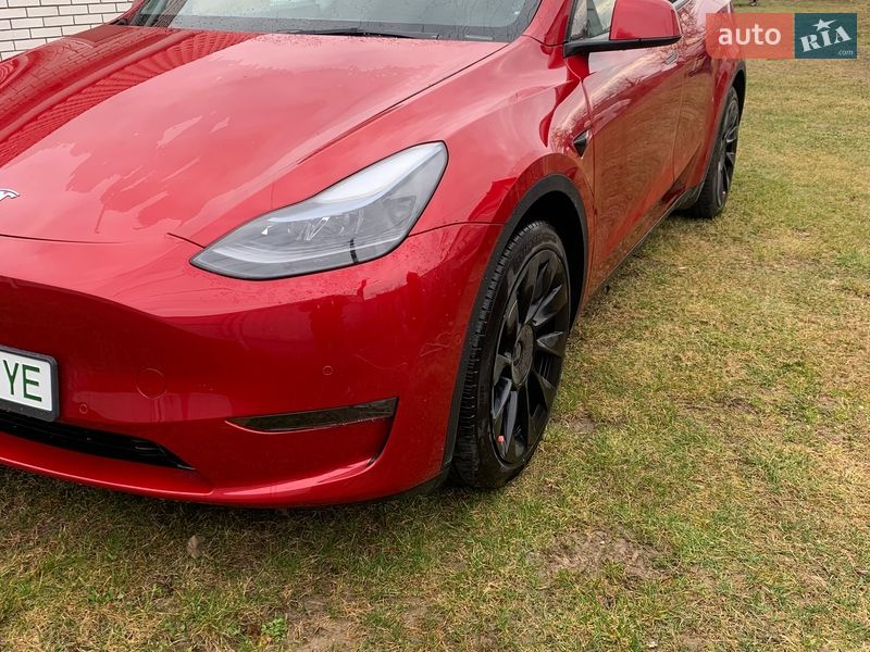 Позашляховик / Кросовер Tesla Model Y 2021 в Києві