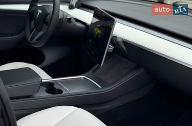 Позашляховик / Кросовер Tesla Model Y 2024 в Фастові