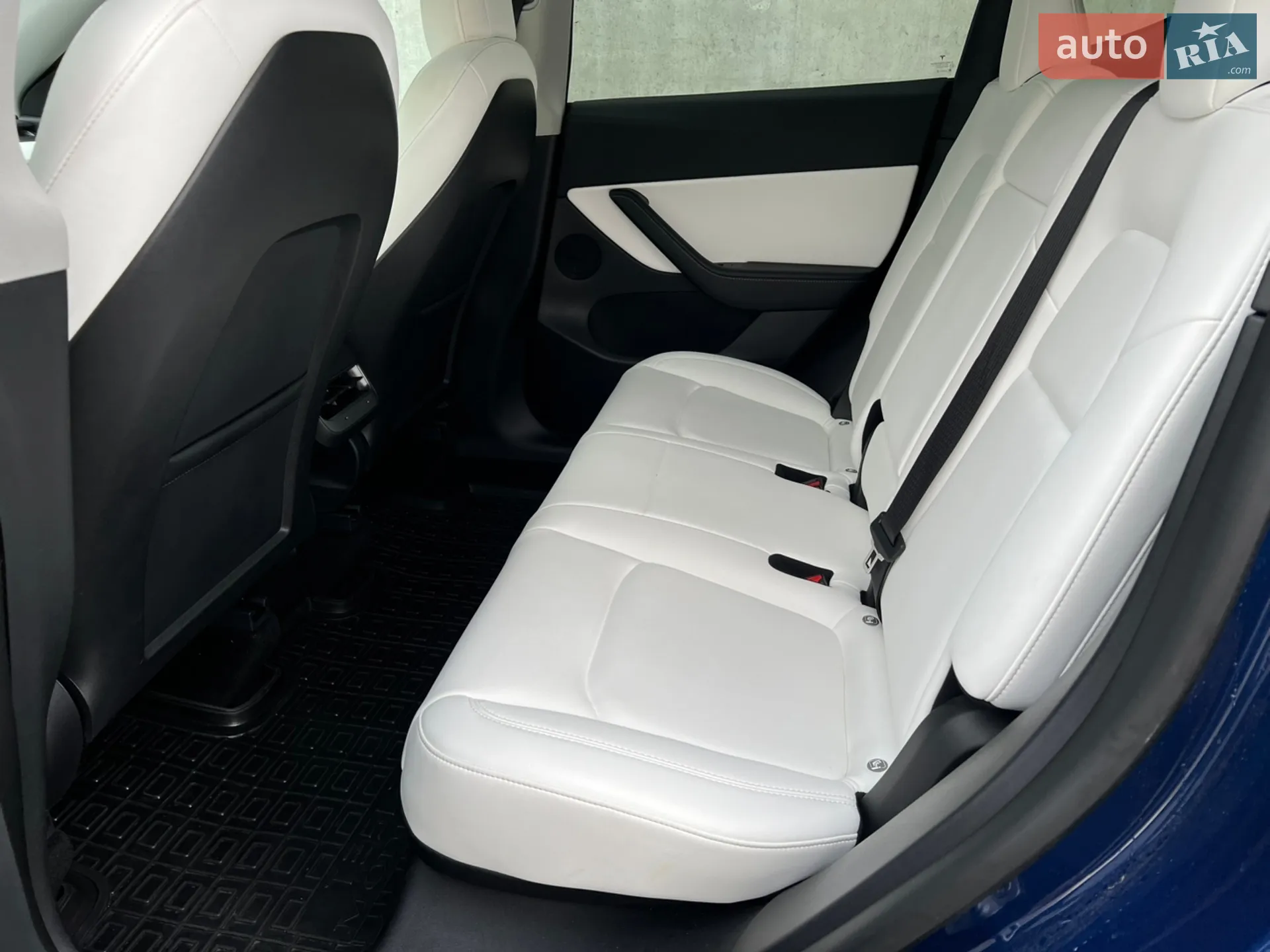 2022 Tesla Model Y - мініатюра 24