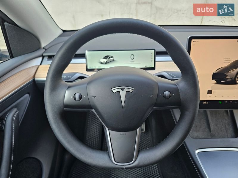 Позашляховик / Кросовер Tesla Model Y 2023 в Києві