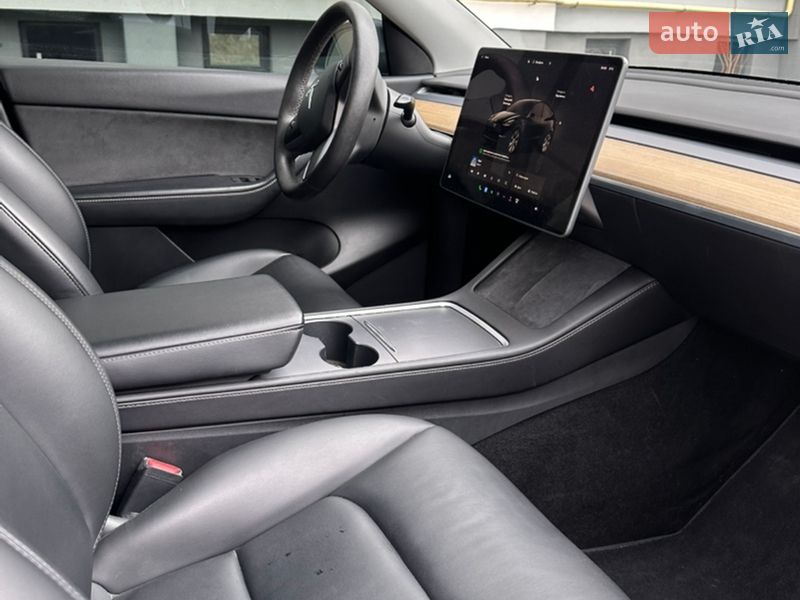 Внедорожник / Кроссовер Tesla Model Y 2022 в Львове фото 26 Внедорожник / Кроссовер Tesla Model Y 2022 в Львове