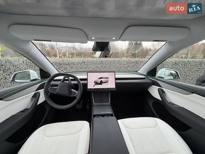 Внедорожник / Кроссовер Tesla Model Y 2025 в Львове фото 23 Внедорожник / Кроссовер Tesla Model Y 2025 в Львове