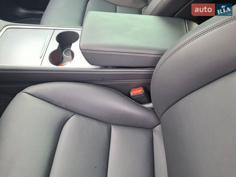 Позашляховик / Кросовер Tesla Model Y 2024 в Хмільнику фото 20 Позашляховик / Кросовер Tesla Model Y 2024 в Хмільнику