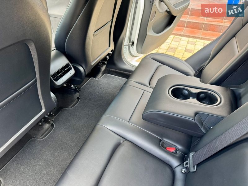 Внедорожник / Кроссовер Tesla Model Y 2022 в Запорожье фото 34 Внедорожник / Кроссовер Tesla Model Y 2022 в Запорожье