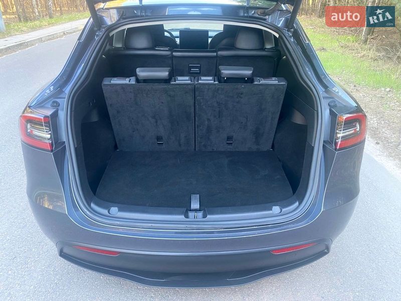 Позашляховик / Кросовер Tesla Model Y 2023 в Києві