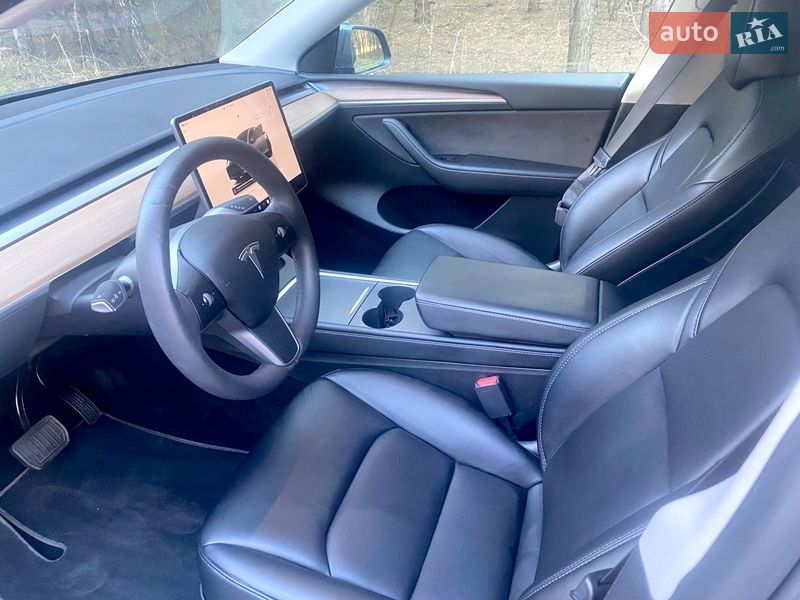 Позашляховик / Кросовер Tesla Model Y 2023 в Києві