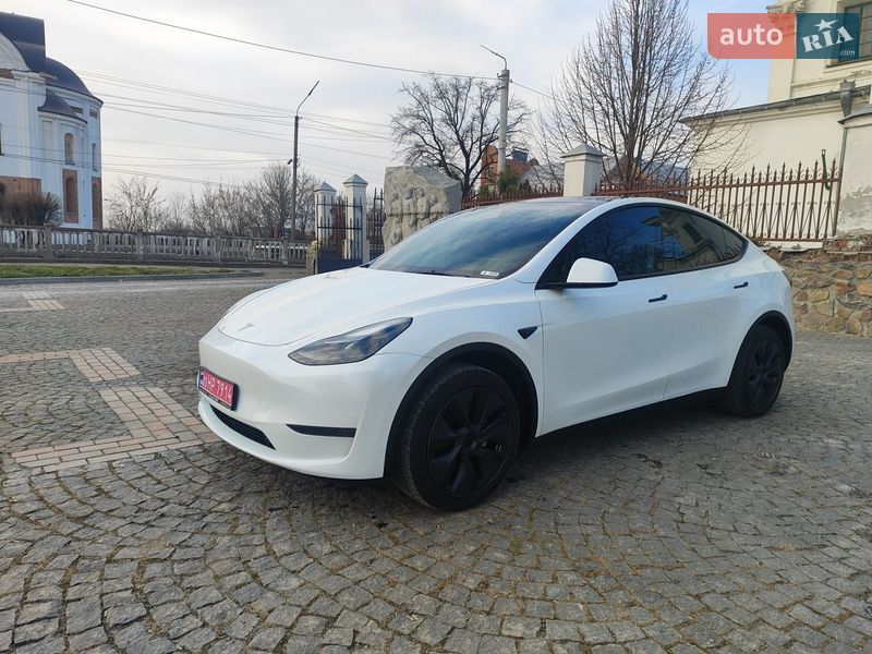 Внедорожник / Кроссовер Tesla Model Y 2024 в Белой Церкви фото 2 Внедорожник / Кроссовер Tesla Model Y 2024 в Белой Церкви