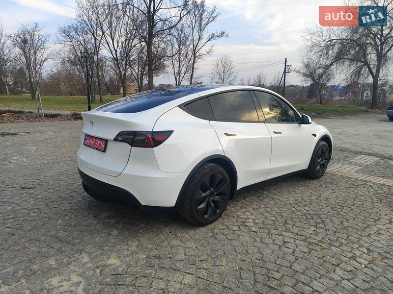 Внедорожник / Кроссовер Tesla Model Y 2024 в Белой Церкви фото 7 Внедорожник / Кроссовер Tesla Model Y 2024 в Белой Церкви
