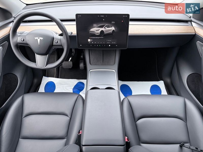 Позашляховик / Кросовер Tesla Model Y 2023 в Києві фото 10 Позашляховик / Кросовер Tesla Model Y 2023 в Києві