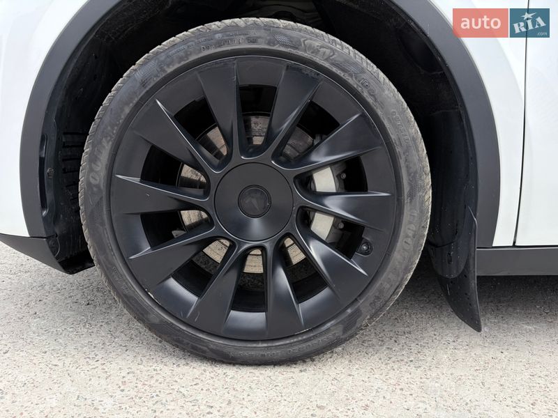 Позашляховик / Кросовер Tesla Model Y 2023 в Києві фото 15 Позашляховик / Кросовер Tesla Model Y 2023 в Києві