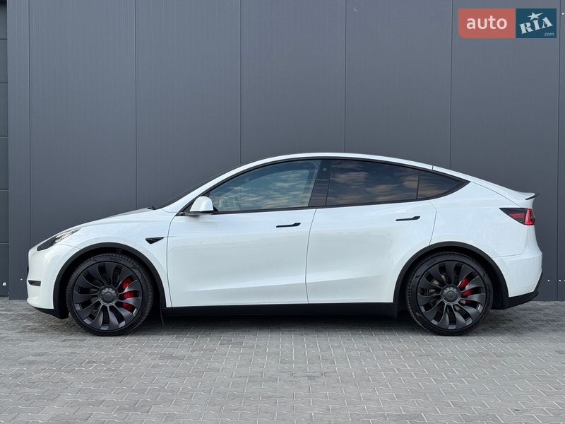 Позашляховик / Кросовер Tesla Model Y 2022 в Луцьку
