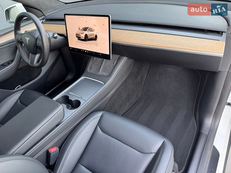 Позашляховик / Кросовер Tesla Model Y 2022 в Луцьку