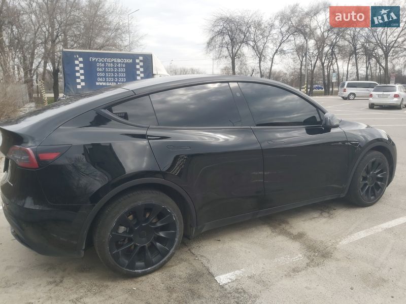 Позашляховик / Кросовер Tesla Model Y 2023 в Дніпрі фото 12 Позашляховик / Кросовер Tesla Model Y 2023 в Дніпрі