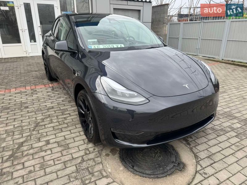 Внедорожник / Кроссовер Tesla Model Y 2024 в Никополе