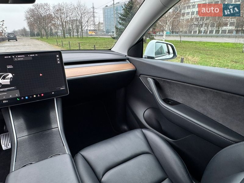 Позашляховик / Кросовер Tesla Model Y 2020 в Дніпрі фото 19 Позашляховик / Кросовер Tesla Model Y 2020 в Дніпрі