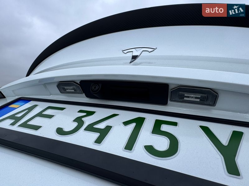 Позашляховик / Кросовер Tesla Model Y 2020 в Дніпрі фото 26 Позашляховик / Кросовер Tesla Model Y 2020 в Дніпрі