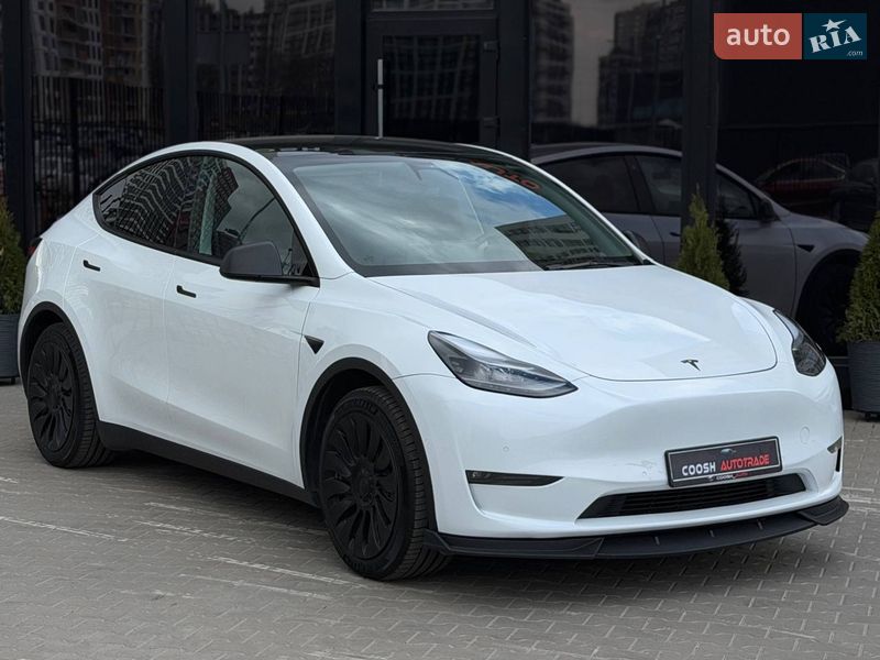 Позашляховик / Кросовер Tesla Model Y 2022 в Києві фото 2 Позашляховик / Кросовер Tesla Model Y 2022 в Києві