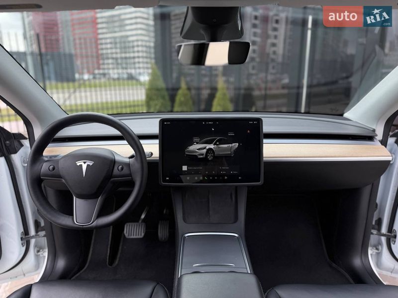 Позашляховик / Кросовер Tesla Model Y 2022 в Києві фото 15 Позашляховик / Кросовер Tesla Model Y 2022 в Києві