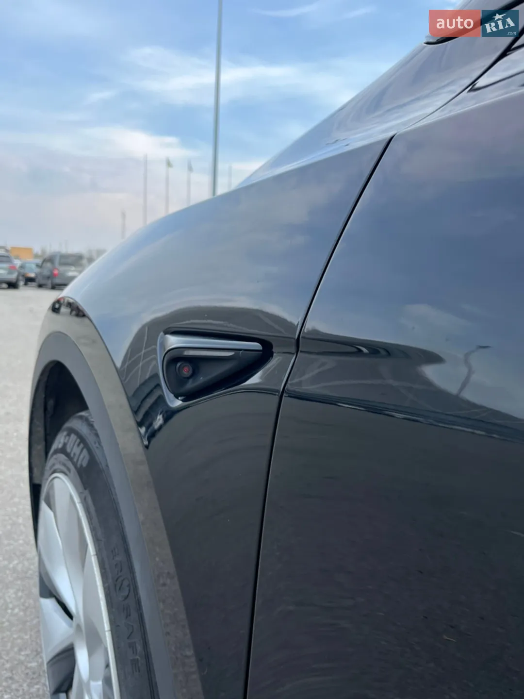 Tesla Model Y 2024 VIN 7SAYGDEE0RF078242 фото оголошення 5 з 15