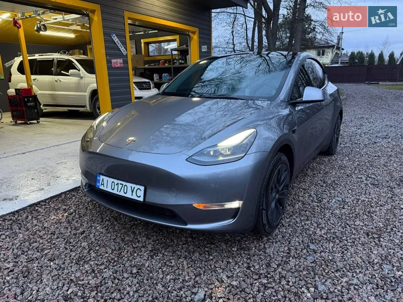 Tesla Model Y 2024 VIN 7SAYGAEE1RF179143 фото оголошення 3 з 78